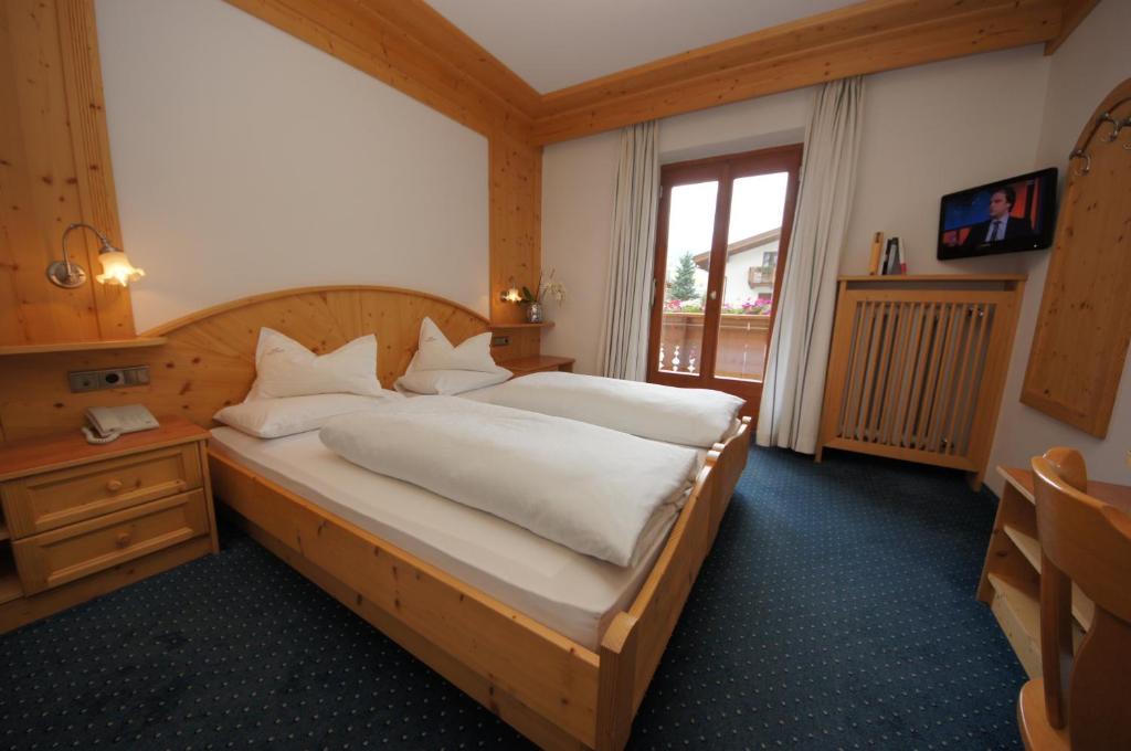 Garni Tofana Hotel Corvara In Badia Bilik gambar