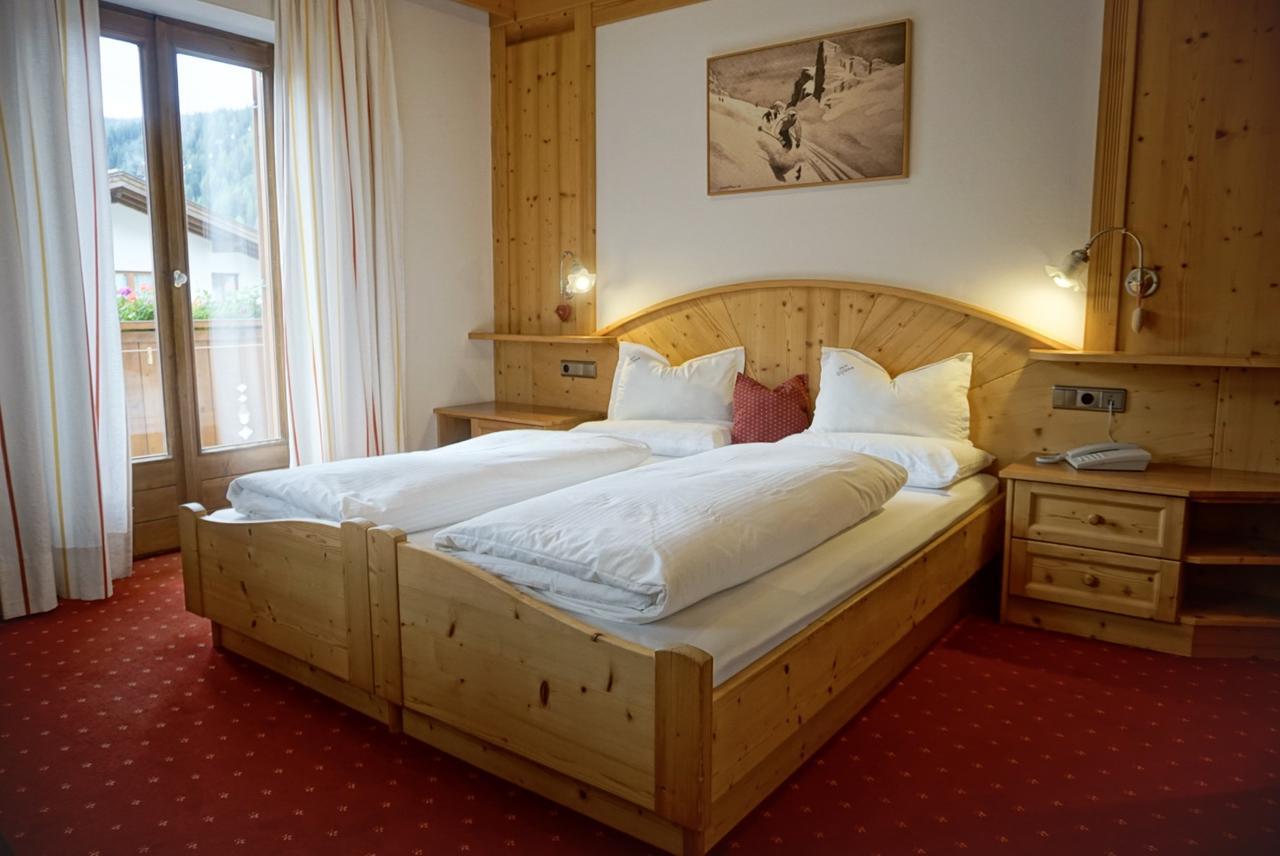 Garni Tofana Hotel Corvara In Badia Luaran gambar